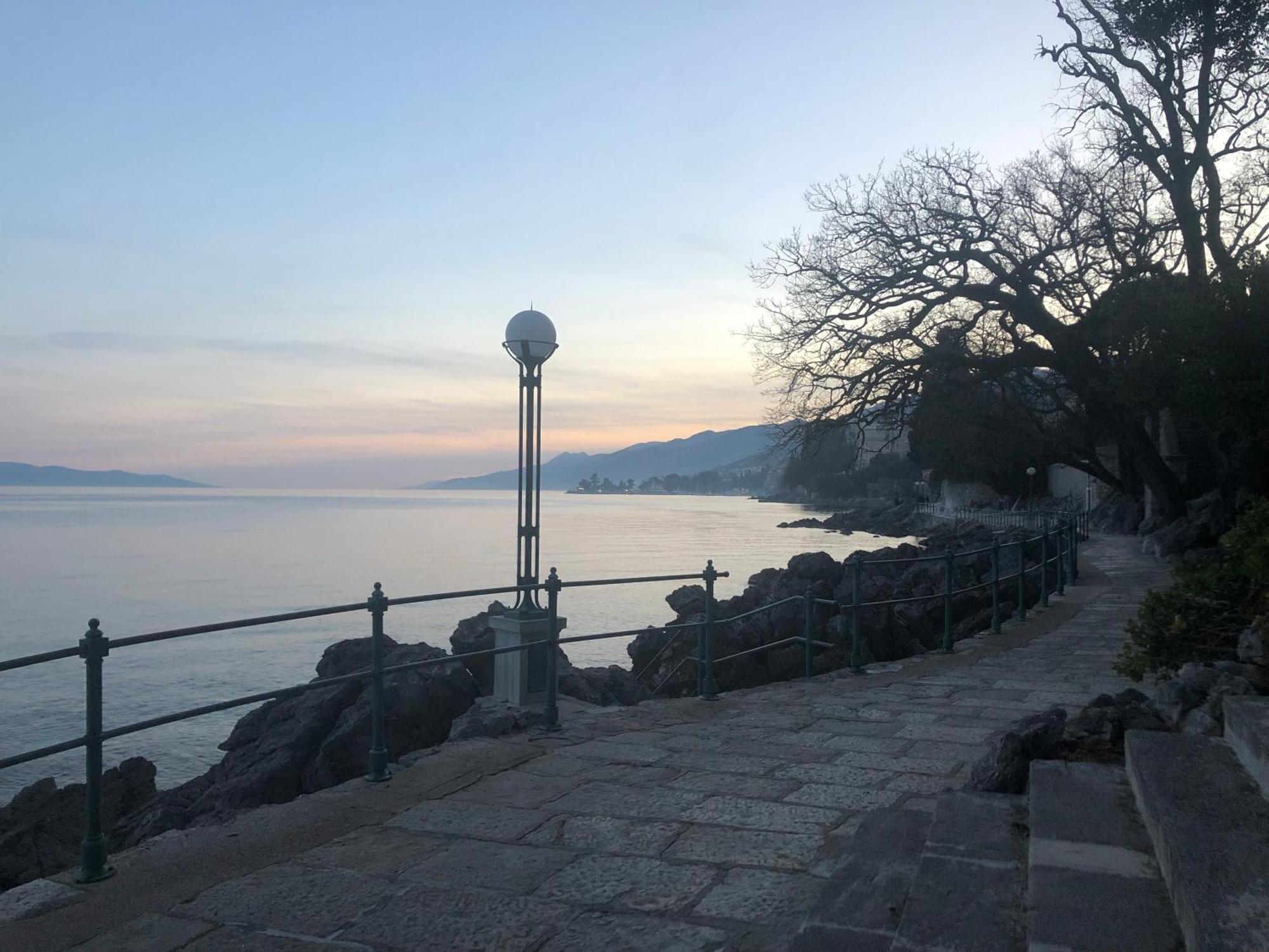 Artspace Location-Opatija-3 Bedroom House With Rooftop Garden By Beach Extérieur photo